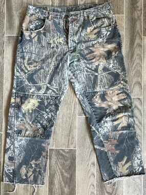 Vintage USA made Wrangler X Mossy Oak double knee camouflage denim 36x30